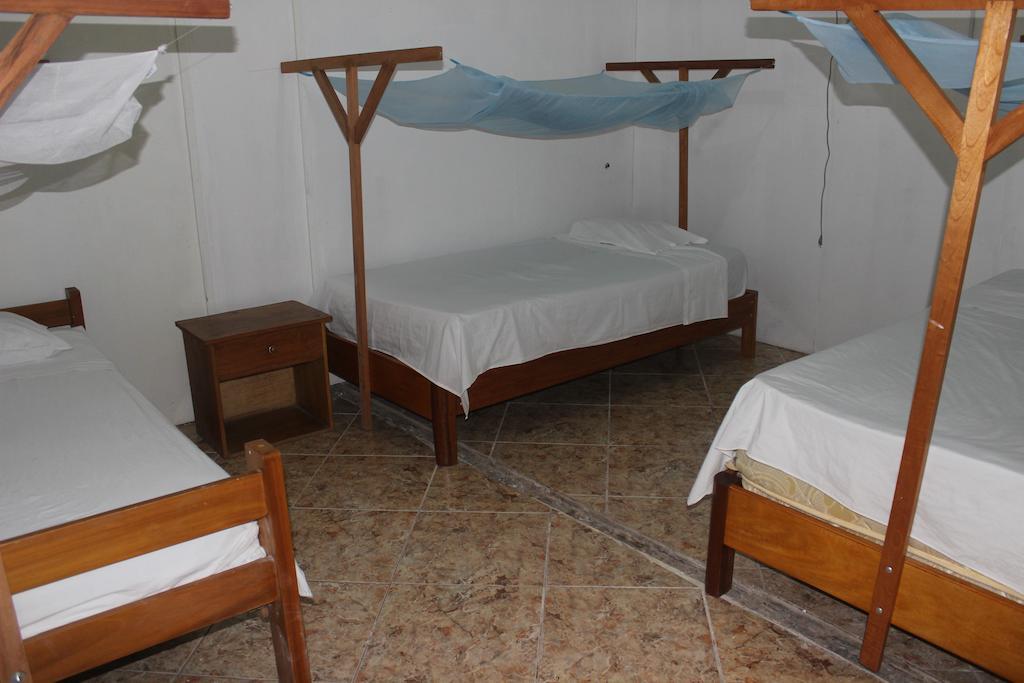 Tambopata Hostel Puerto Maldonado Quarto foto
